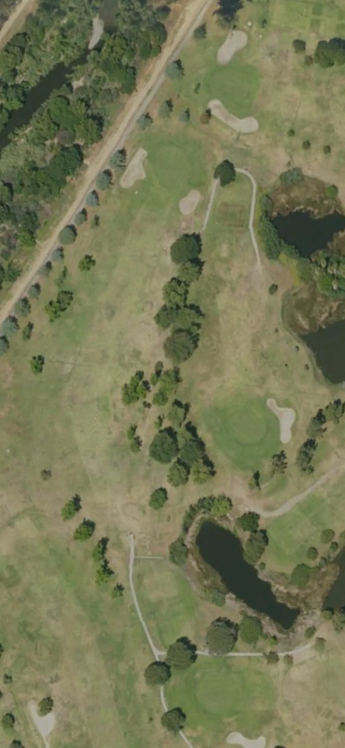 Woodley Lakes Golf Course hole 14 aerial preview, par 4, 395 yards