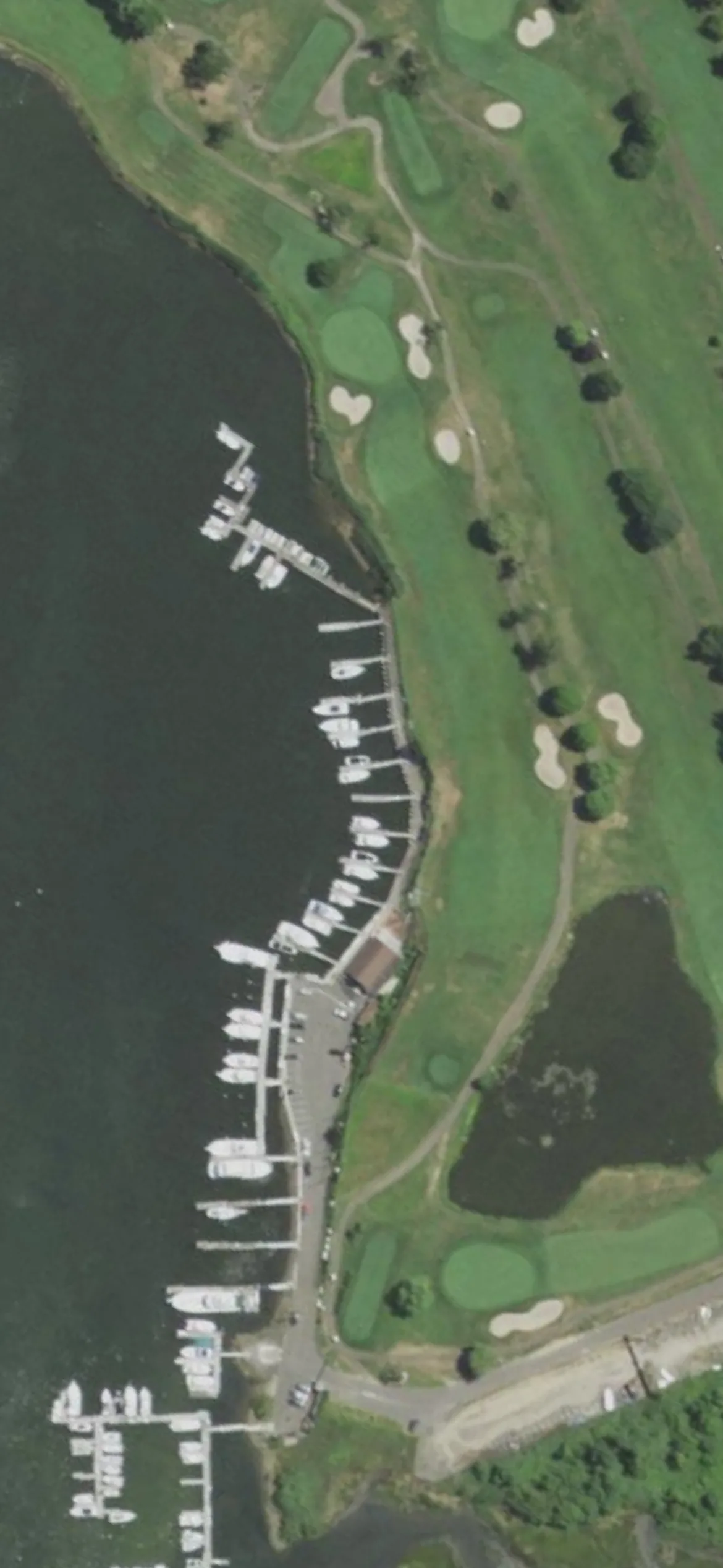 Lawrence Yacht & Country Club hole 17 aerial preview, par 4, 379 yards