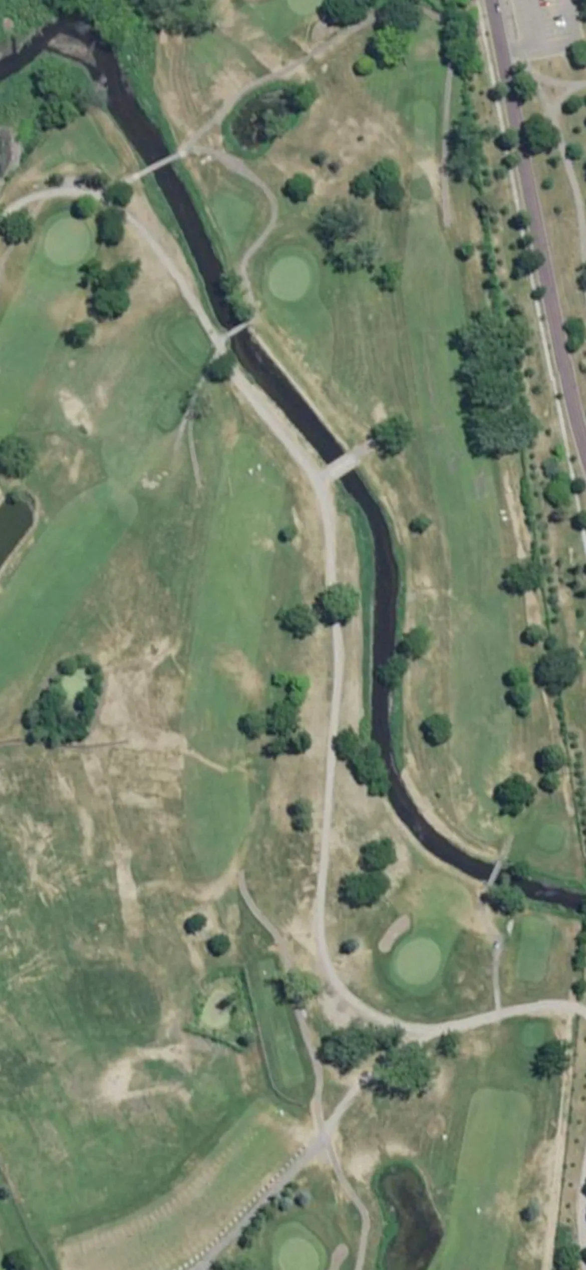 Hiawatha Golf Club hole 16 aerial preview, par 4, 412 yards