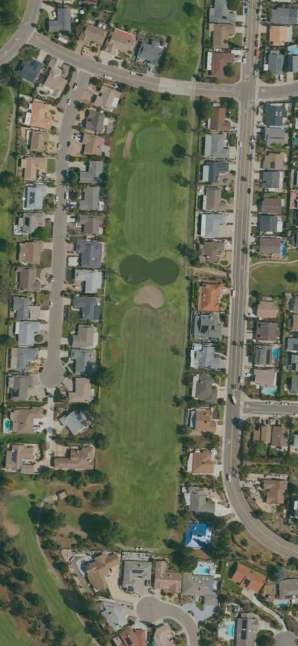 The Links at Lakehouse hole 14 aerial preview, par 4, 366 yards