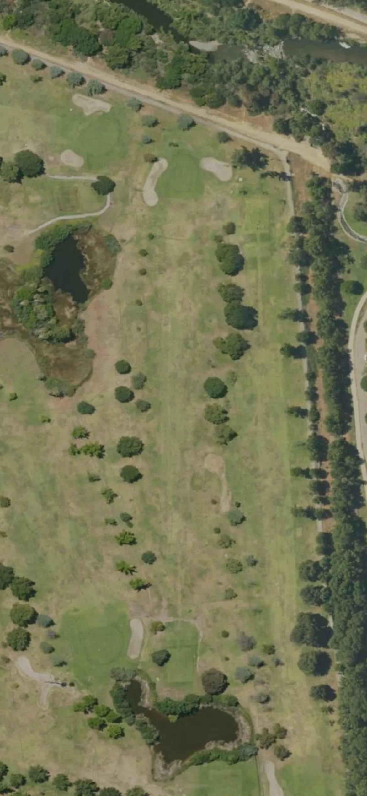 Woodley Lakes Golf Course hole 17 aerial preview, par 4, 441 yards
