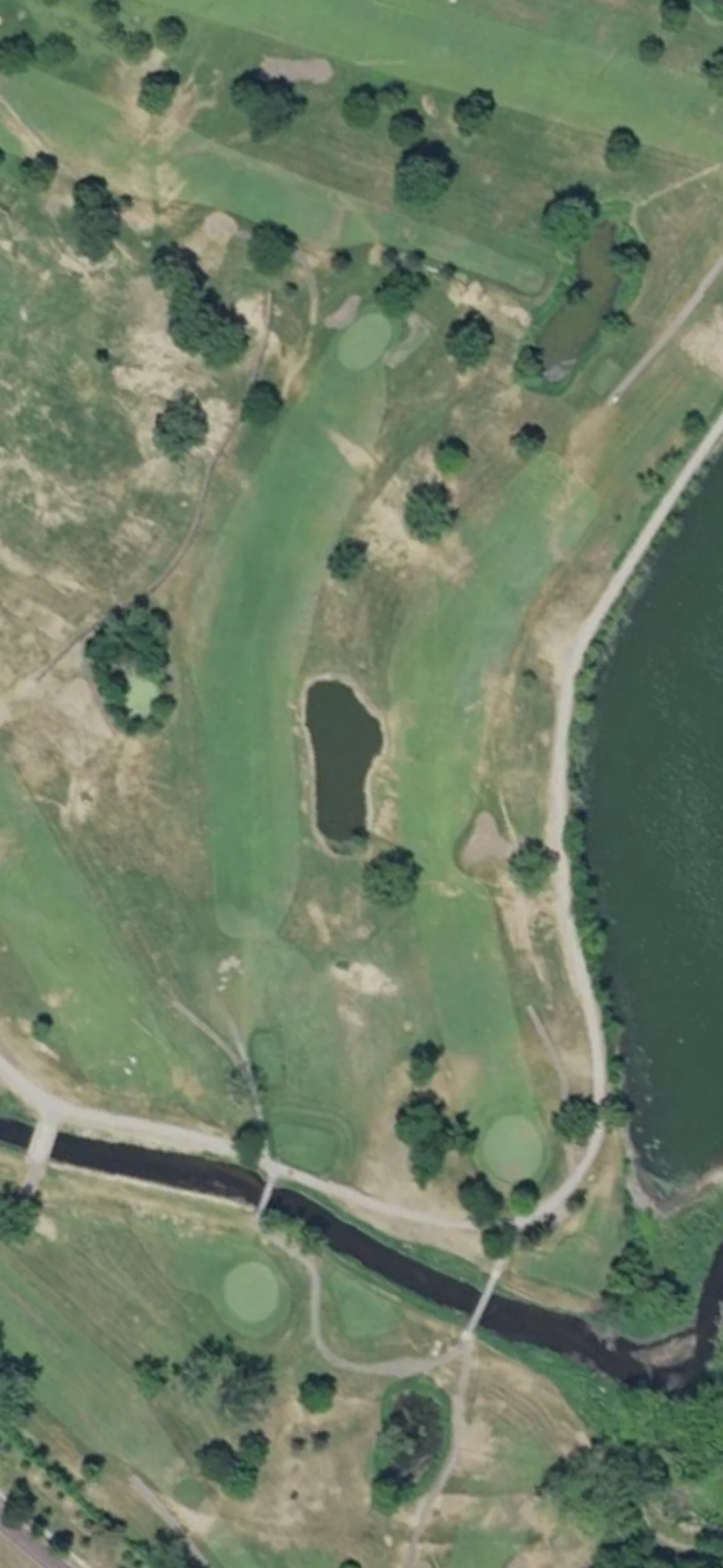 Hiawatha Golf Club hole 17 aerial preview, par 4, 395 yards